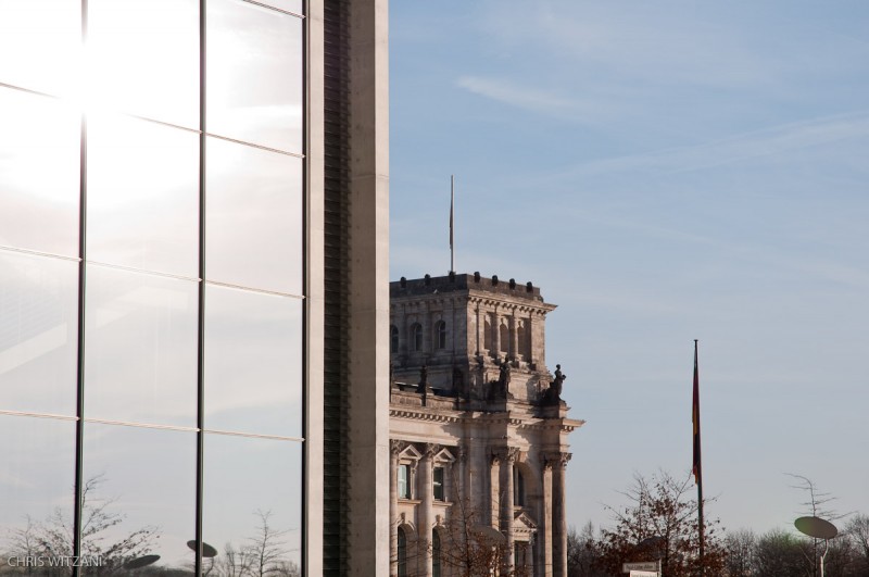 Reichstagsgebäude hinter Paul-Löbe-Haus _DSC4130_Berlin_Paul_Loebe_Haus