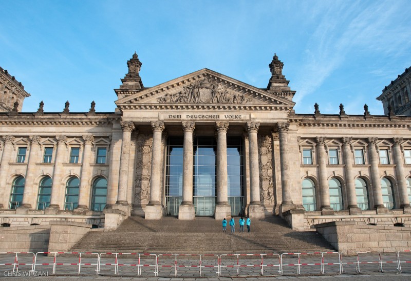 Absperrung vor Reichstagsgebäude #4195 Absperrung vor Reichstagsgebäude _DSC4195_Berlin_Reichstag