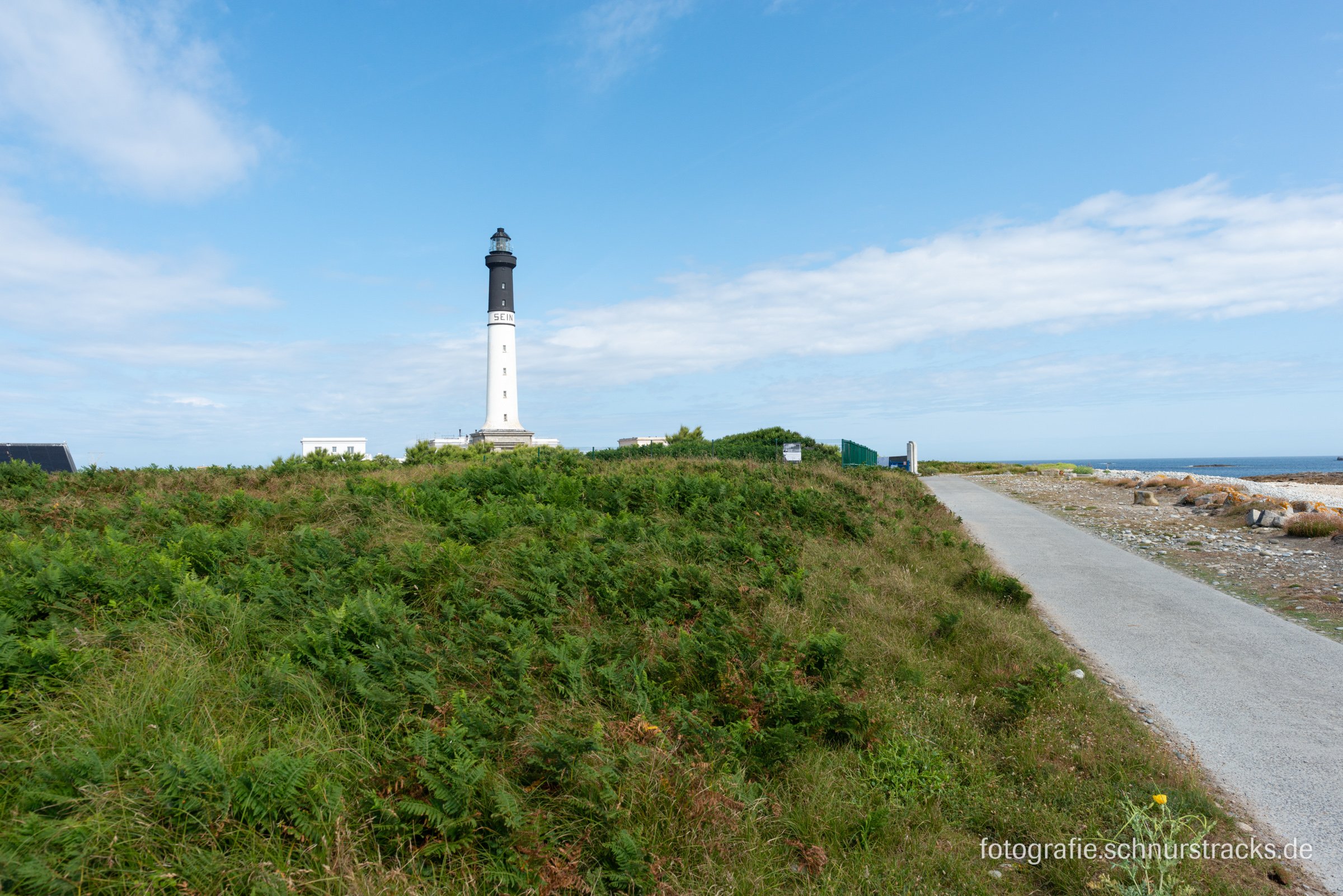 Grand phare de l'île de Sein #230706-5725