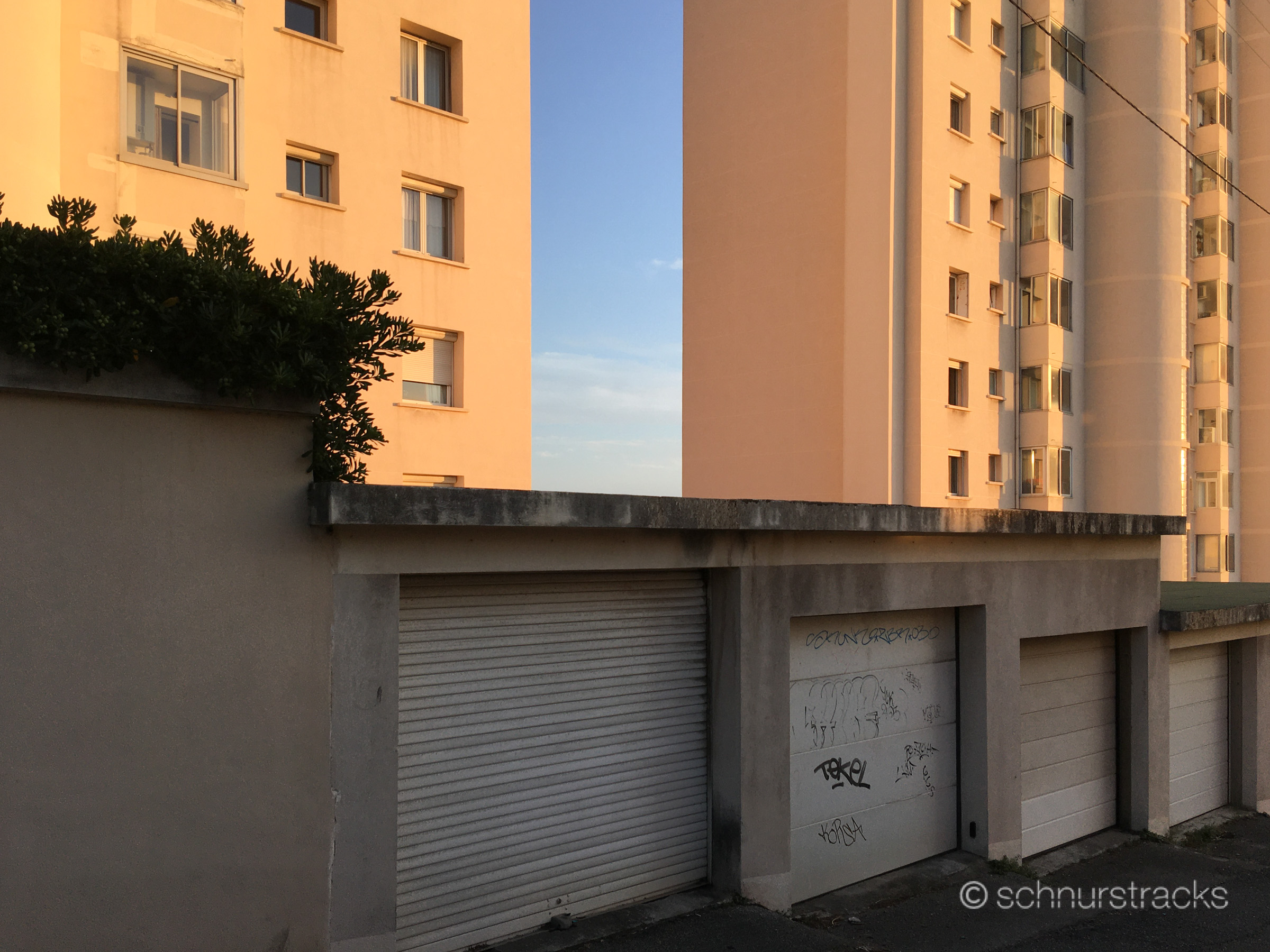 MARSEILLE, Lumière orange 